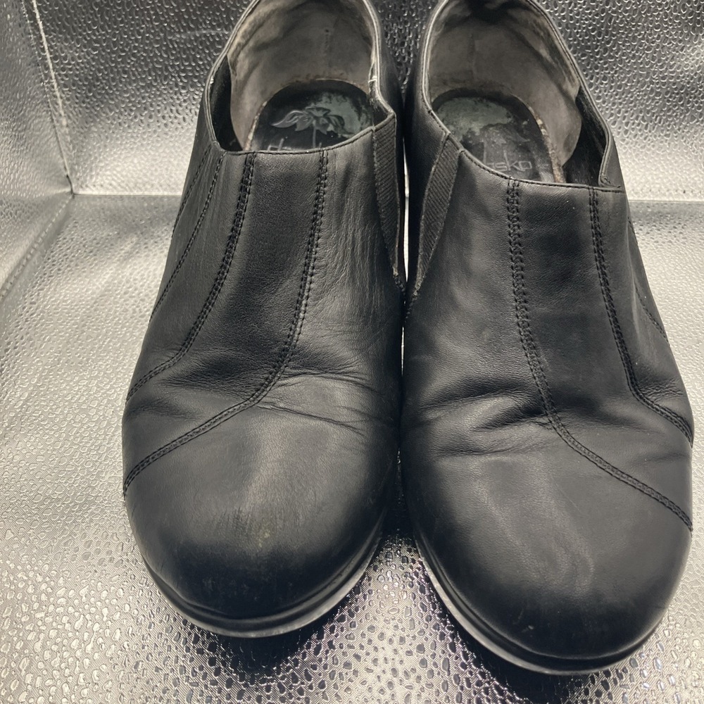Dansko Women's Black Leather Heeled Shoes Comfortable Slip On Dress Booties Sz 9